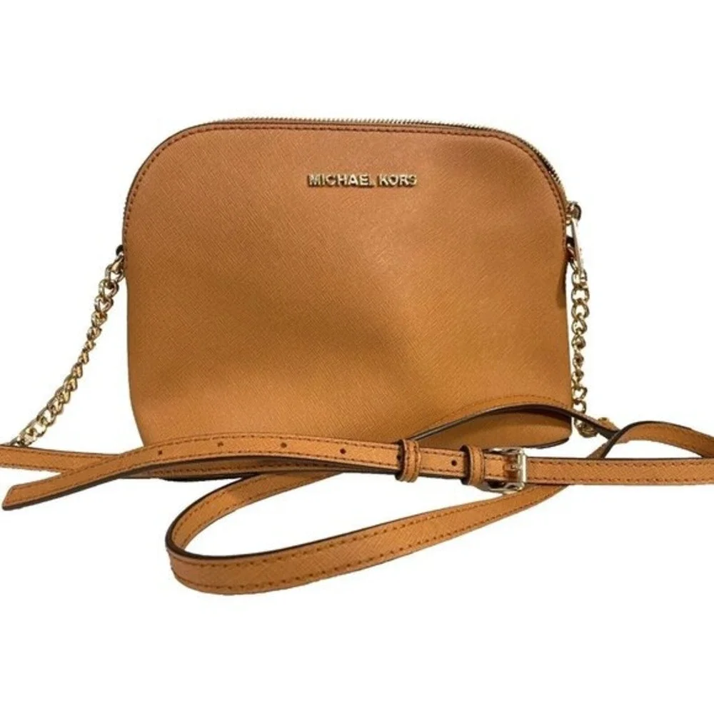 Michael Kors Small Dome Crossbody Bag Purse Tan Saffiano Leather Gold Tone Chain